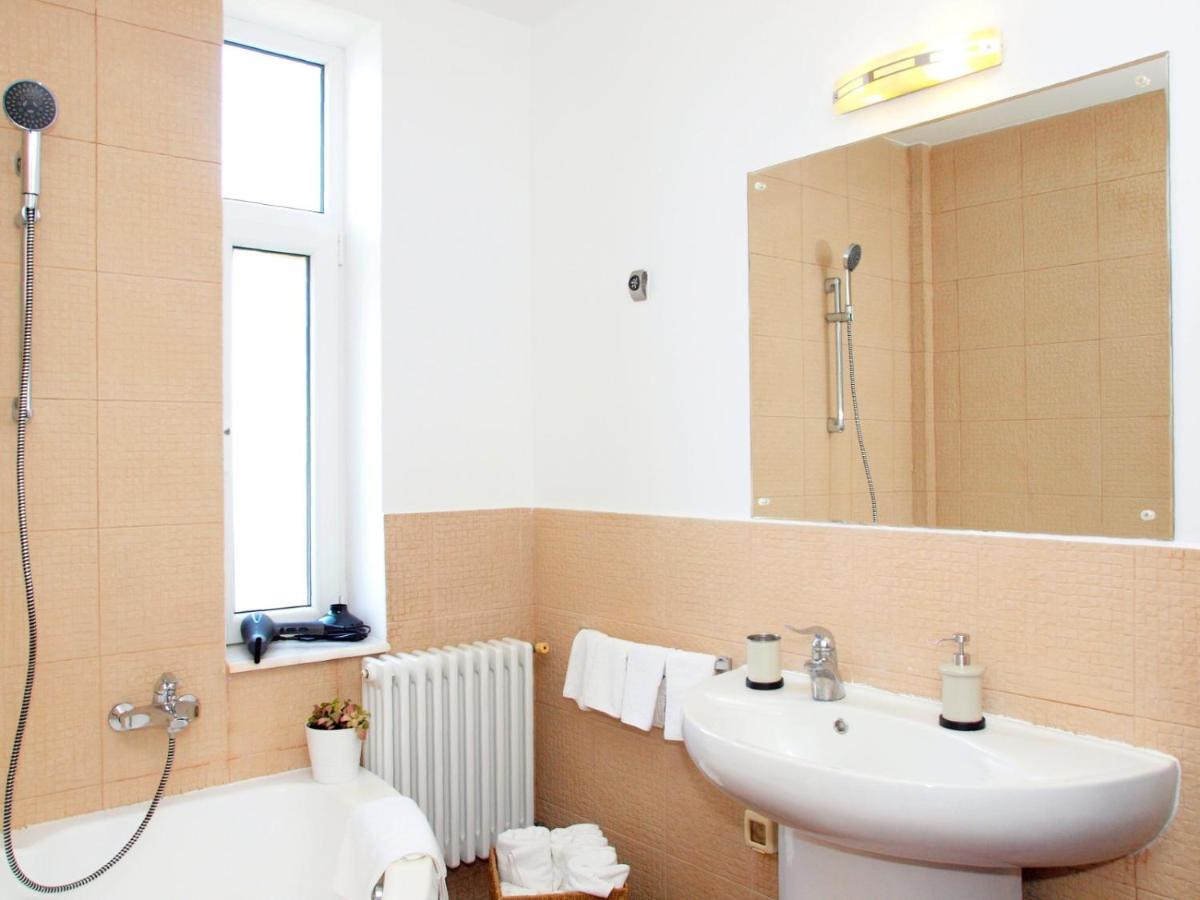 Sweet Dreams Suites Cismigiu Gardens Bucarest Esterno foto